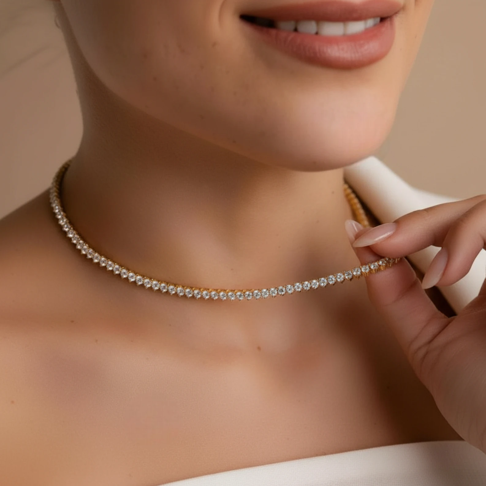 שרשרת לוצ׳יה – טניס זהב מתכווננת