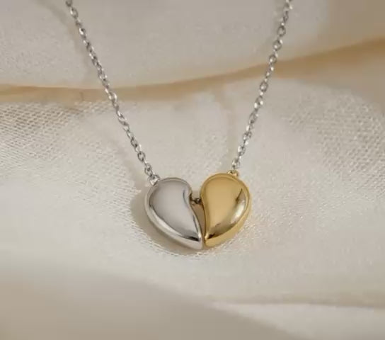 שרשרת ונציה תליון חצאי לב מתרחק ונצמד