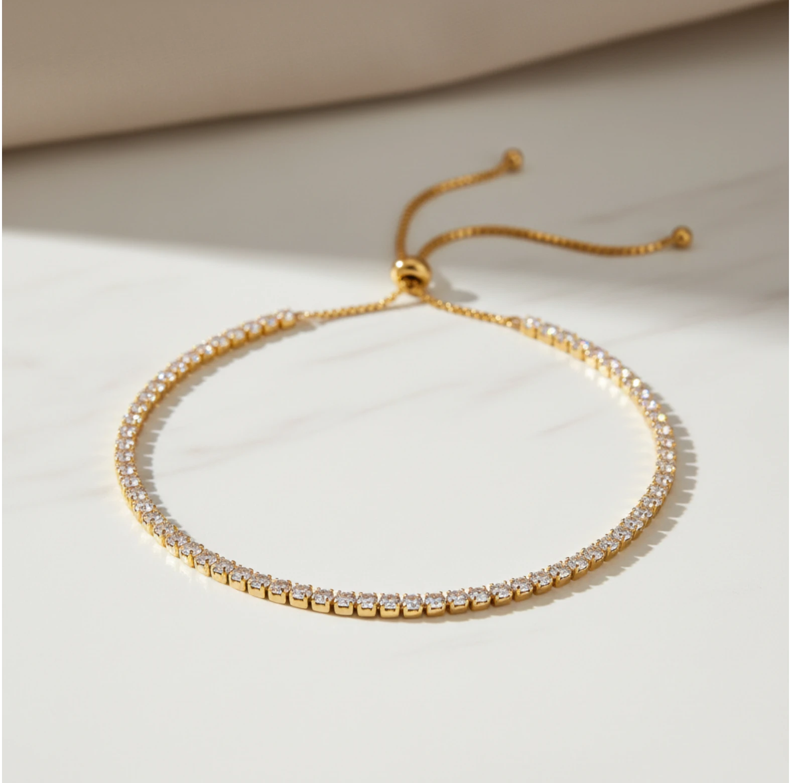 שרשרת לוצ׳יה – טניס זהב מתכווננת