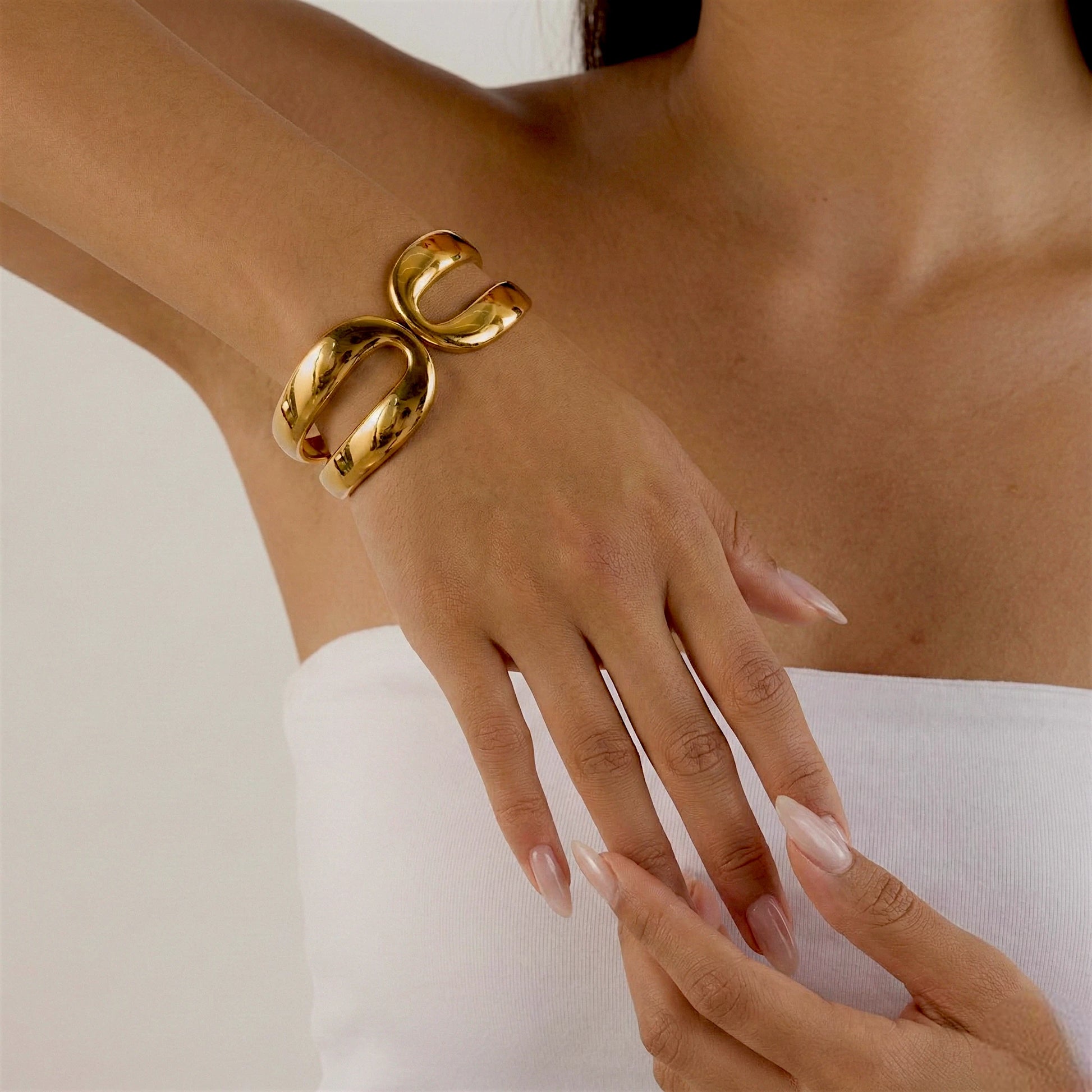 צמיד אורורה - קשיח עם מנגנון קפיץ